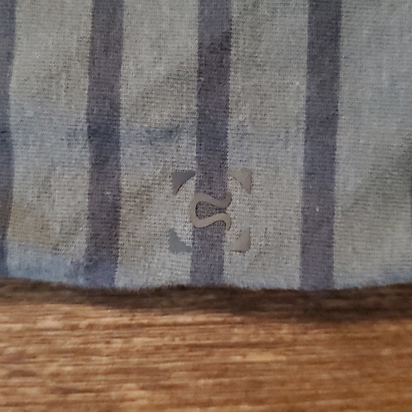 Lululemon Mens Striped T-shirt Size Medium - Picture 12 of 12